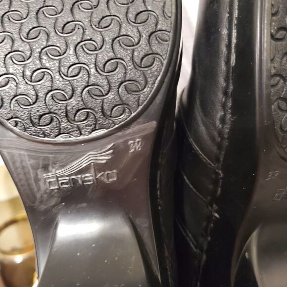 Dansko Clogs with Buckle Sz 38 - Picture 6 of 6